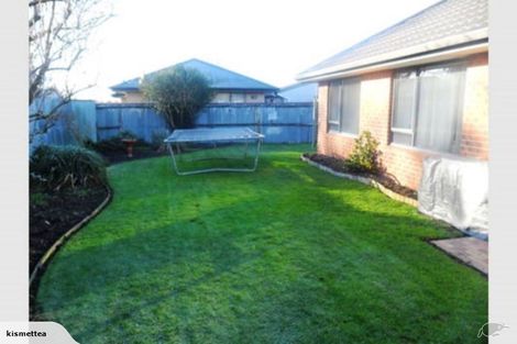 Photo of property in 40a Lambeth Crescent, Redwood, Christchurch, 8051