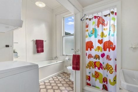 Photo of property in 186 Queen Street North, North Dunedin, Dunedin, 9016