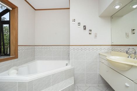 Photo of property in 22 Rewa Road, Maraetai, Auckland, 2018