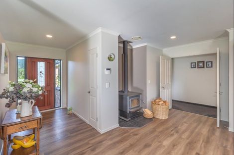 Photo of property in 66 Pohutukawa Drive, Levin, 5571