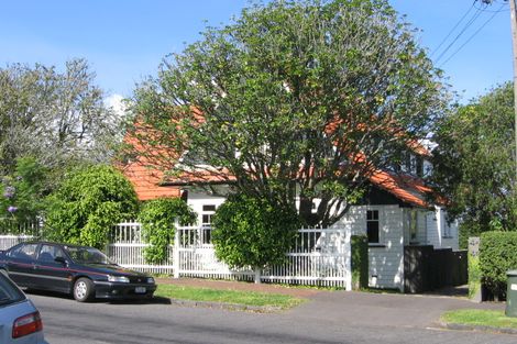 Photo of property in 2 Hamilton Road, Herne Bay, Auckland, 1011