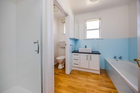 Photo of property in 18 Tairere Crescent, Rosehill, Papakura, 2113