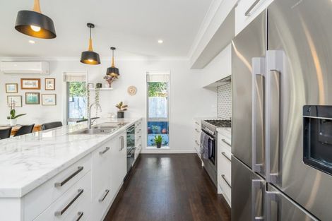 Photo of property in 16 Flaxgrove Place, Parklands, Christchurch, 8083