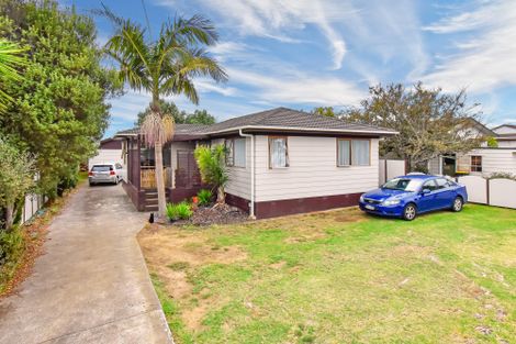 Photo of property in 4 Adel Place, Weymouth, Auckland, 2103