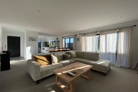 Photo of property in 11 Pioneer Crescent, Omokoroa, 3114