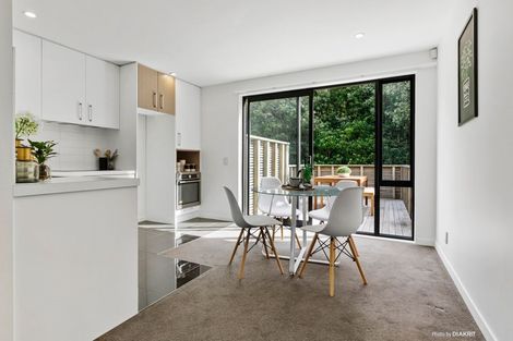 Photo of property in 19/8 Thatcher Crescent, Crofton Downs, Wellington, 6035