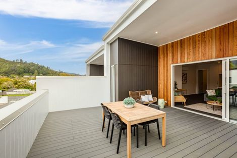 Photo of property in 3 Pakura Place, Wainuiomata, Lower Hutt, 5014