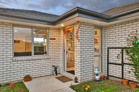 Photo of property in 12 Theobald Street, Pokeno, 2402