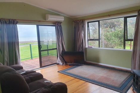 Photo of property in 26 Aputa Avenue, Te Puru, Thames, 3575