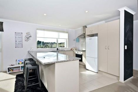 Photo of property in 18 Mcgowan Rise, Tuakau, 2121
