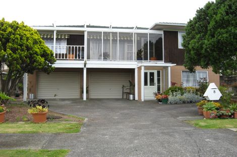 Photo of property in 8 Claresholm Place, Mangere Bridge, Auckland, 2022