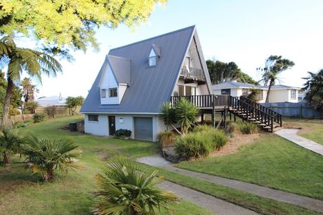 Photo of property in 68 Ngatai Street, Manaia, 4612