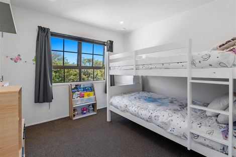 Photo of property in 8 Taurus Place, Kawaha Point, Rotorua, 3010