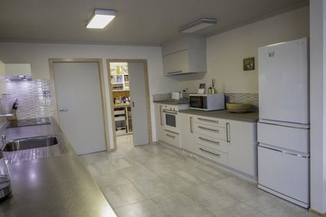 Photo of property in 10 Oriental Street, Welbourn, New Plymouth, 4312