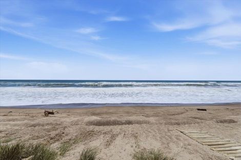 Photo of property in 211 Pukehina Parade, Pukehina, Te Puke, 3189