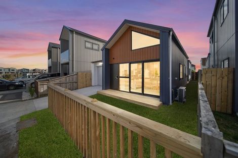 Photo of property in 9 Taiaha Street, Papakura, 2110