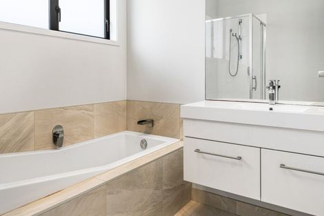 Photo of property in 15 Pyne Crescent, Pokeno, 2402