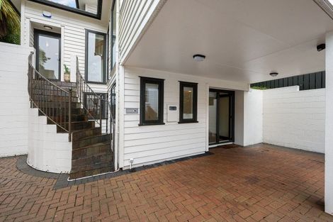 Photo of property in 98c Northland Road, Northland, Wellington, 6012