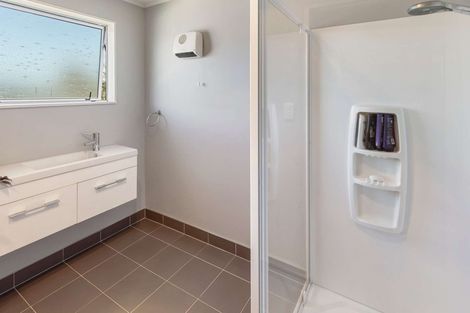 Photo of property in 40 Conclusion Street, Ascot Park, Porirua, 5024