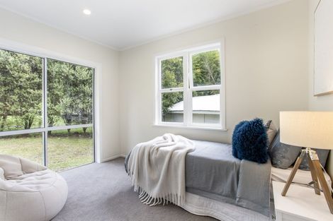 Photo of property in 54 St Leonards Road, Kelston, Auckland, 0602