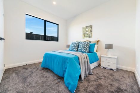 Photo of property in 14 Emerald Avenue, Rosehill, Papakura, 2113