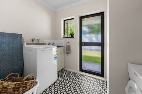 Photo of property in 17 Randell Place, Te Puke, 3119