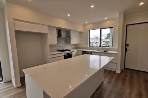 Photo of property in 53 Manarini Road, Westgate, Auckland, 0614
