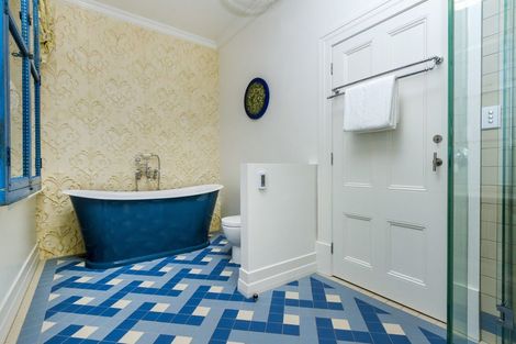 Photo of property in 33 Cheltenham Road, Devonport, Auckland, 0624