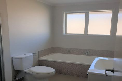 Photo of property in 54 Harbour Crest Drive, Waiuku, 2123