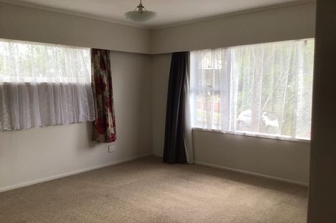Photo of property in 33 Viewmont Drive, Harbour View, Lower Hutt, 5010