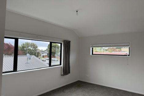 Photo of property in 54a Santiago Crescent, Unsworth Heights, Auckland, 0632