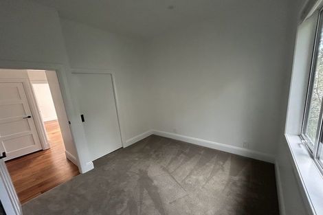 Photo of property in 10a Oriental Terrace, Mount Victoria, Wellington, 6011