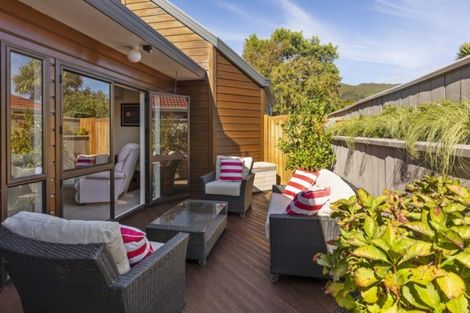 Photo of property in 2/72 Trafalgar Street, Waterloo, Lower Hutt, 5011