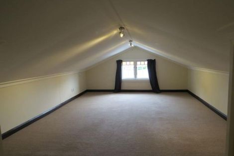 Photo of property in 221a Tukapa Street, Westown, New Plymouth, 4310