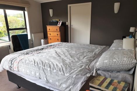 Photo of property in 12 Hillside Crescent, Westown, New Plymouth, 4310