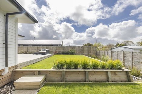 Photo of property in 27 Poplar Grove, Feilding, 4702