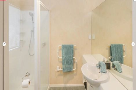 Photo of property in 70 Armoy Drive, East Tamaki, Auckland, 2016