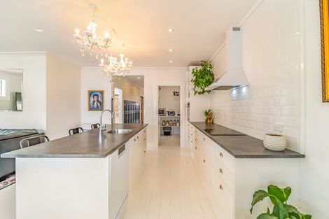 Photo of property in 57 Palmer Crescent, Silverstream, Upper Hutt, 5019