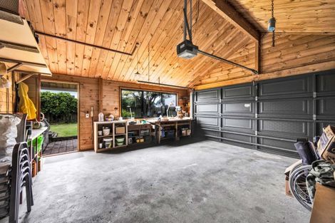 Photo of property in 16 Heaphy Road, Opunake, 4616