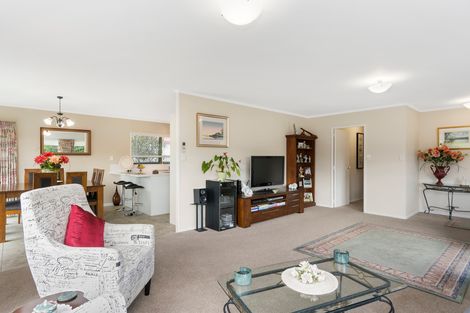 Photo of property in 111 Blake Boulevard, Papamoa Beach, Papamoa, 3118