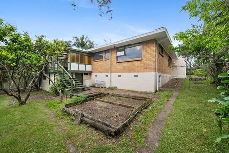 Photo of property in 19 Sartors Avenue, Northcross, Auckland, 0630