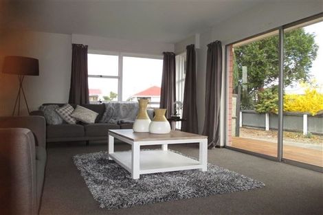 Photo of property in 6 Davidson Crescent, Hornby, Christchurch, 8042