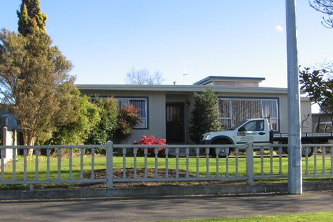 Photo of property in 40 Shelley Street, Roslyn, Palmerston North, 4414