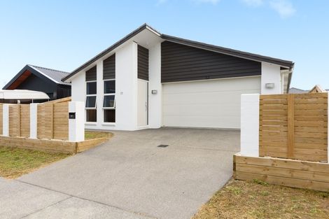 Photo of property in 17 Pimelea Street, Papamoa Beach, Papamoa, 3118