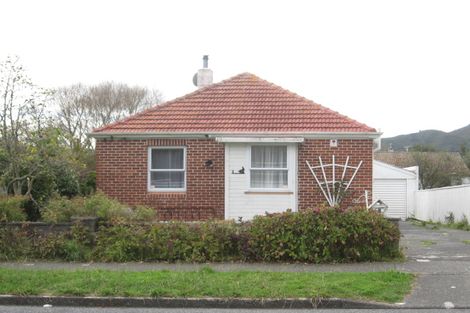 Photo of property in 7 Cleland Crescent, Naenae, Lower Hutt, 5011