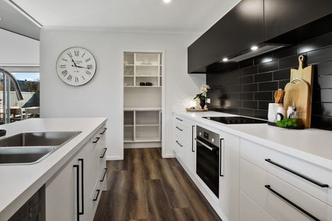 Photo of property in 15 Ruru Street, Cambridge, 3434