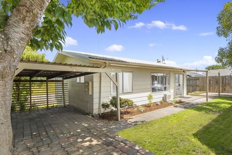 Photo of property in 114c Simpson Road, Papamoa Beach, Papamoa, 3118