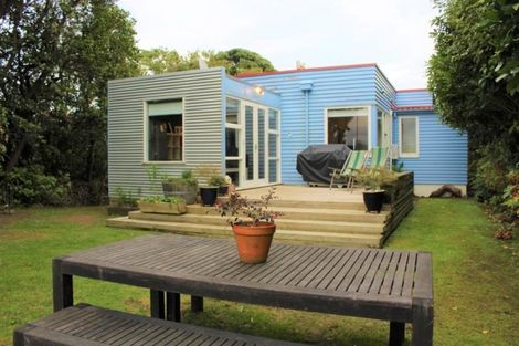 Photo of property in 51 Beacon Hill Road, Strathmore Park, Wellington, 6022