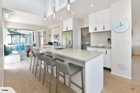 Photo of property in 69 De Luen Avenue, Tindalls Beach, Whangaparaoa, 0930