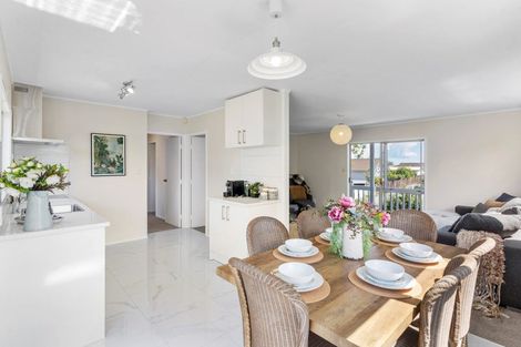 Photo of property in 86 Finlayson Avenue, Clendon Park, Auckland, 2103